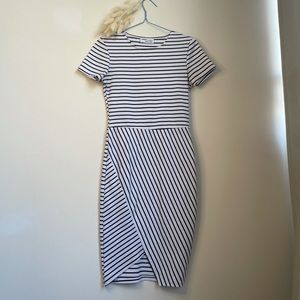 💕3 for $25💕 Zara black and white dress